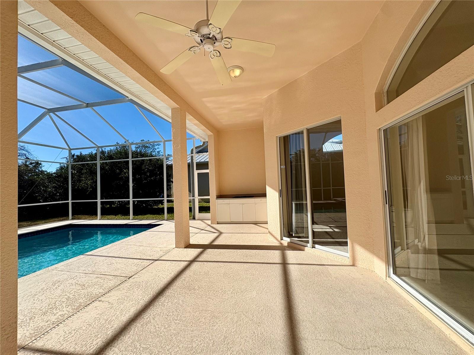 Image 30 of 39 For 731 Waterside Court