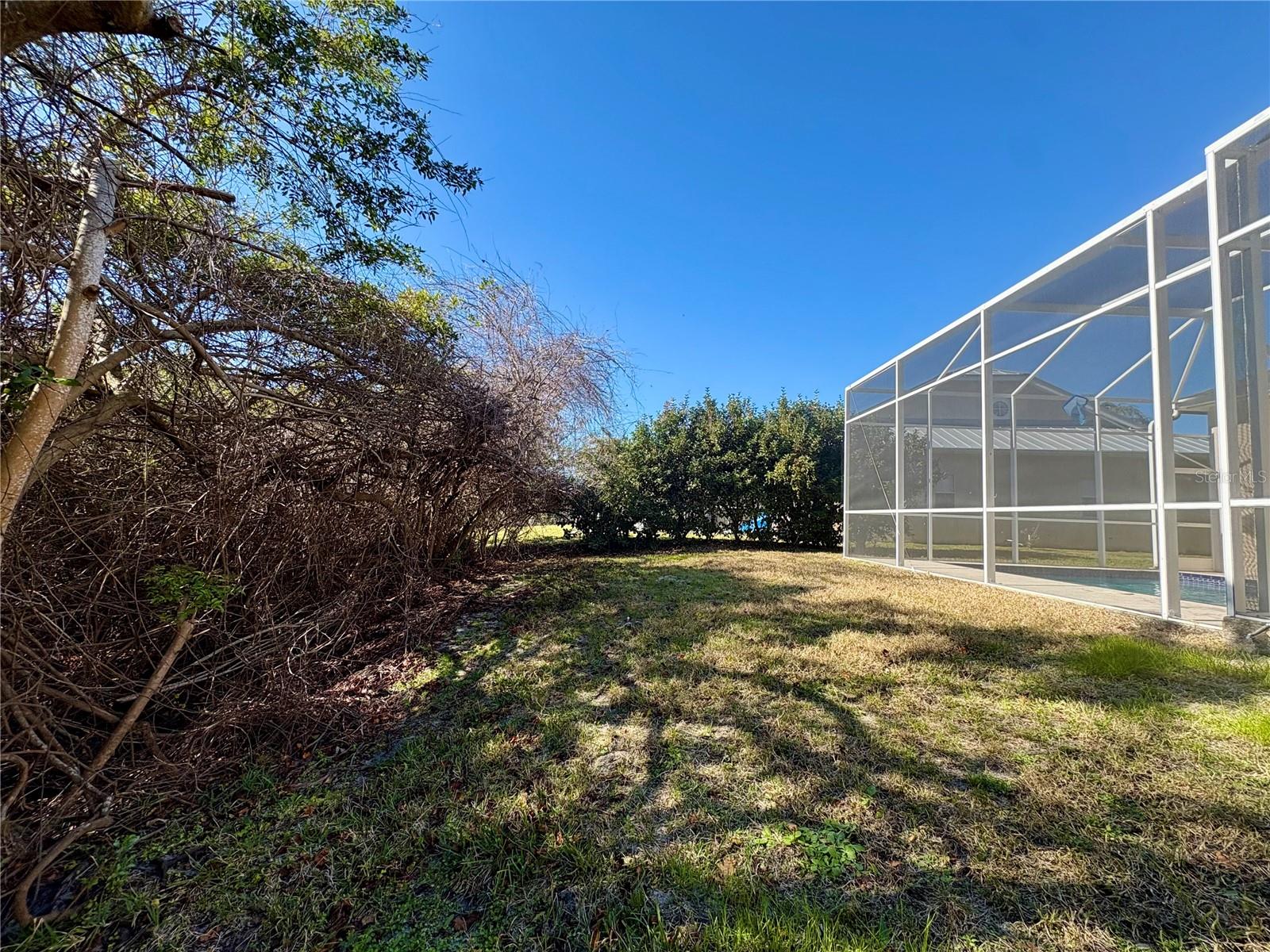 Image 34 of 39 For 731 Waterside Court