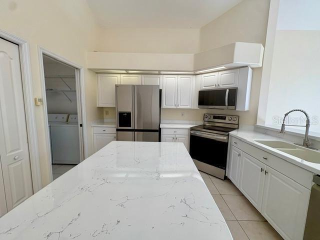 Image 8 of 39 For 731 Waterside Court