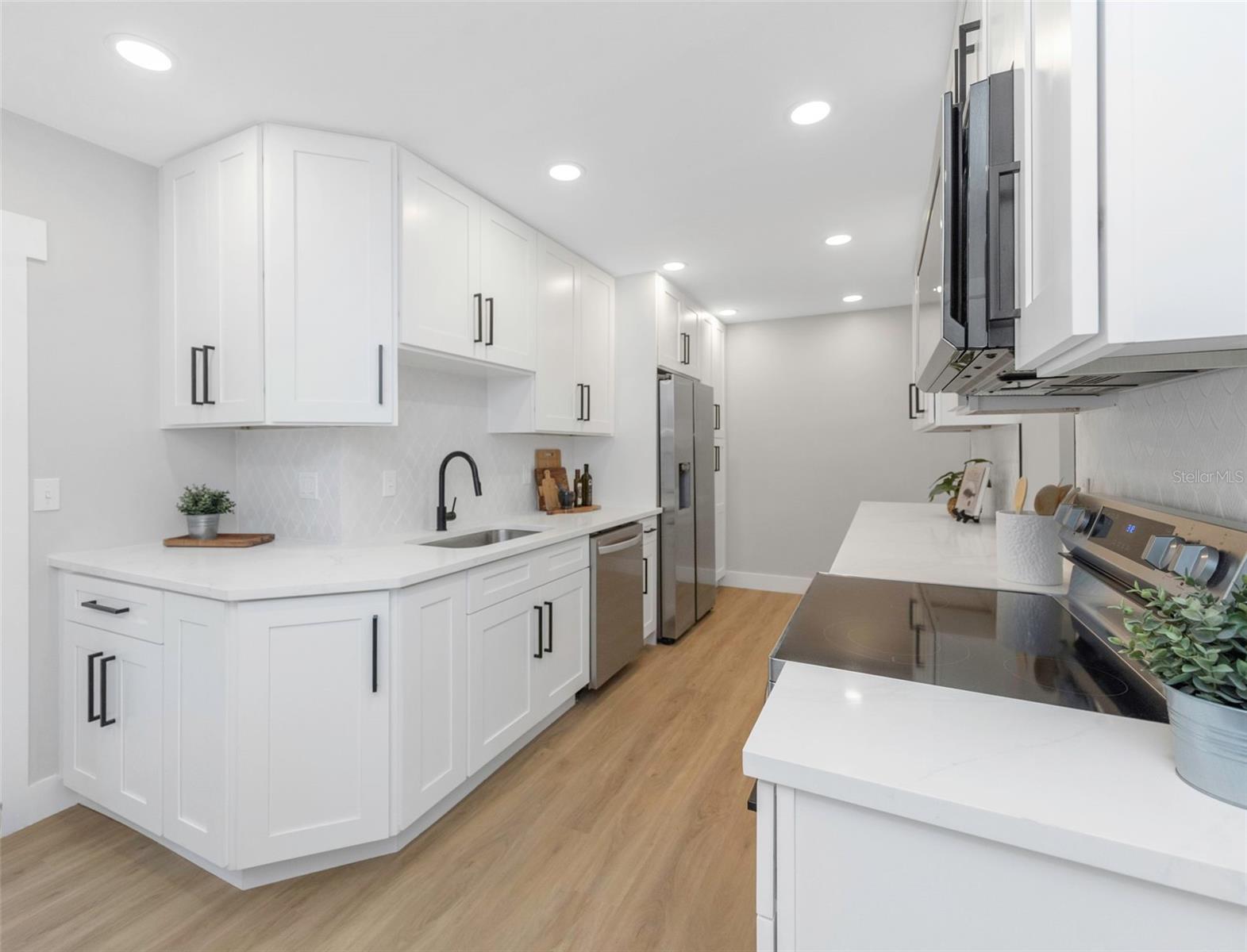 Image 16 of 47 For 15911 Country Farm Place