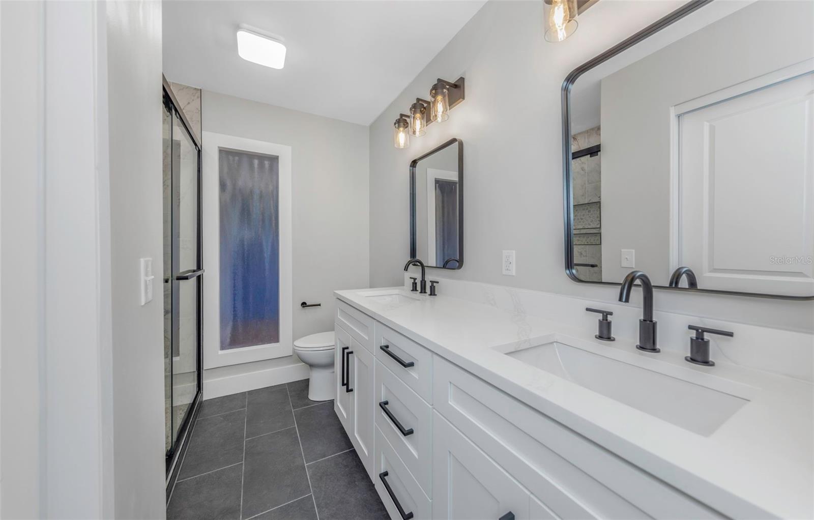 Image 24 of 47 For 15911 Country Farm Place