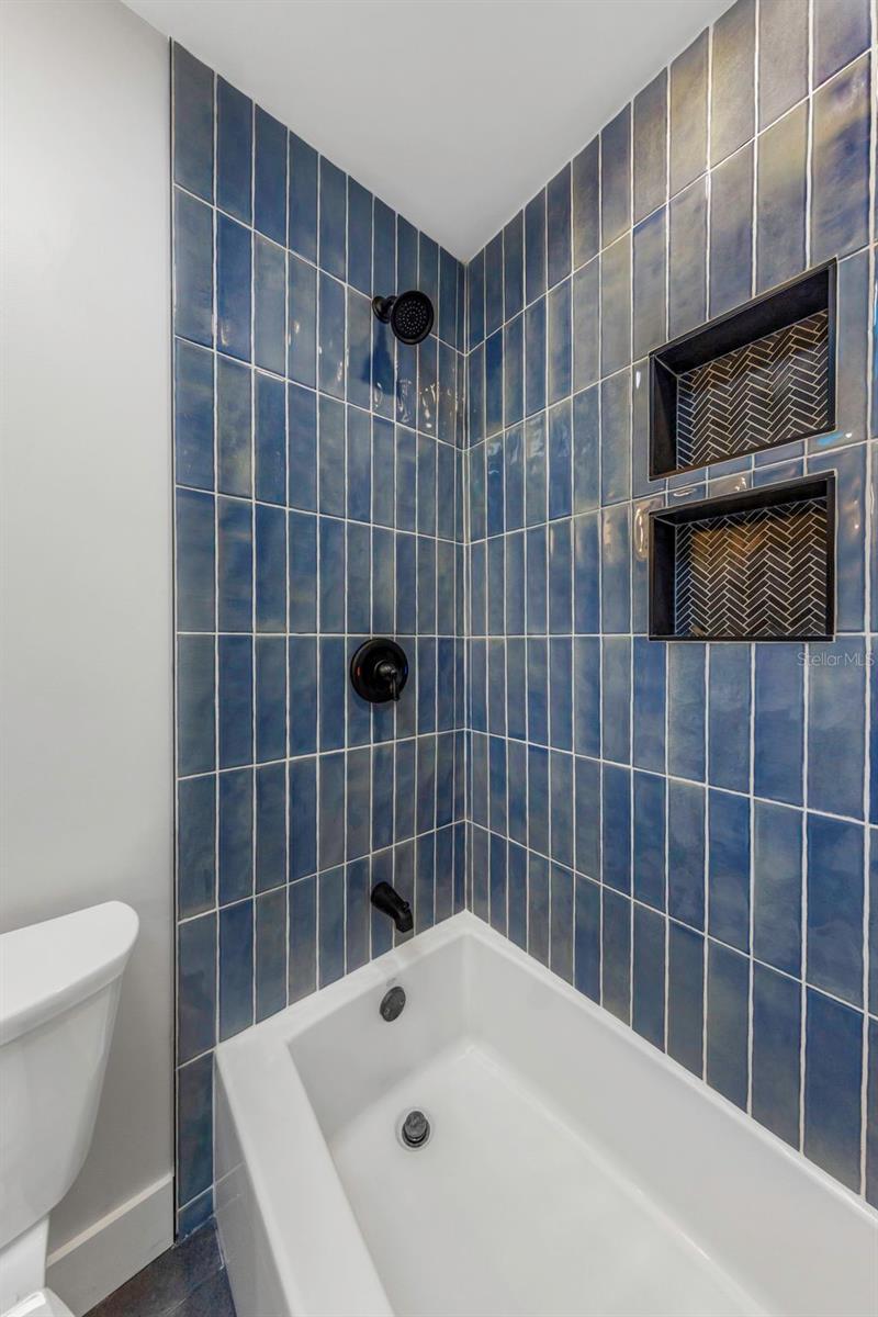 Image 33 of 47 For 15911 Country Farm Place