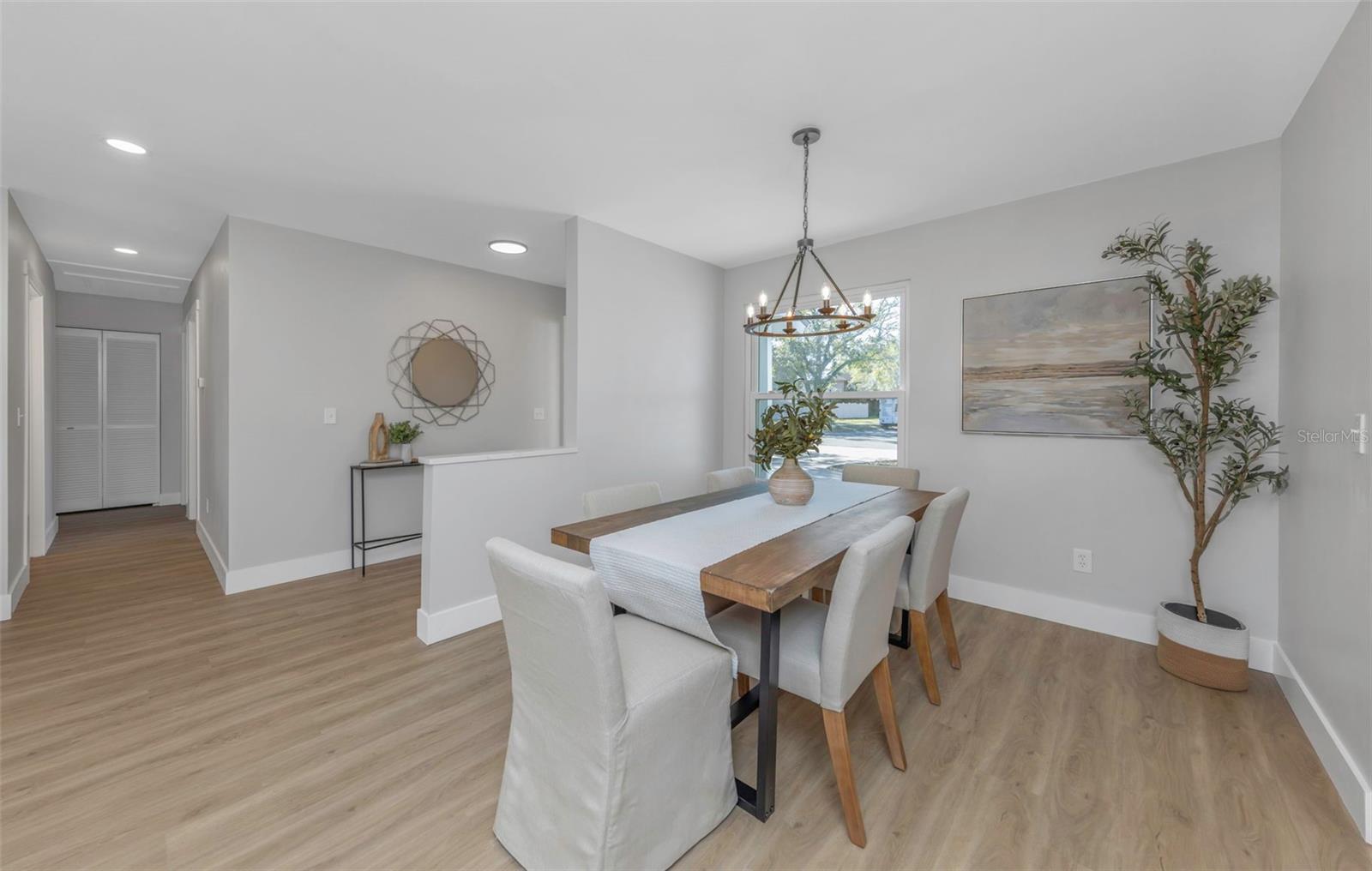 Image 7 of 47 For 15911 Country Farm Place