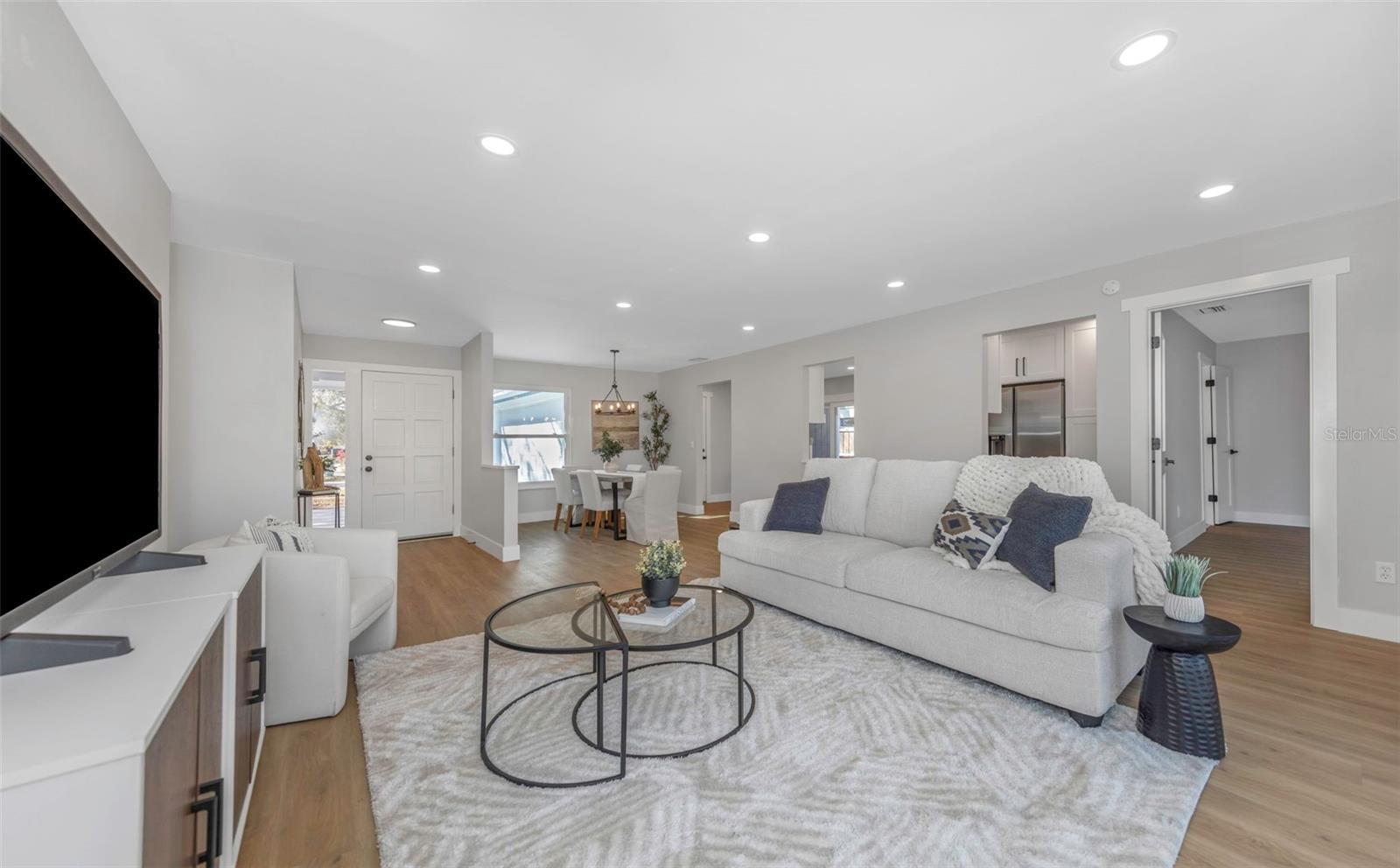 Image 8 of 47 For 15911 Country Farm Place