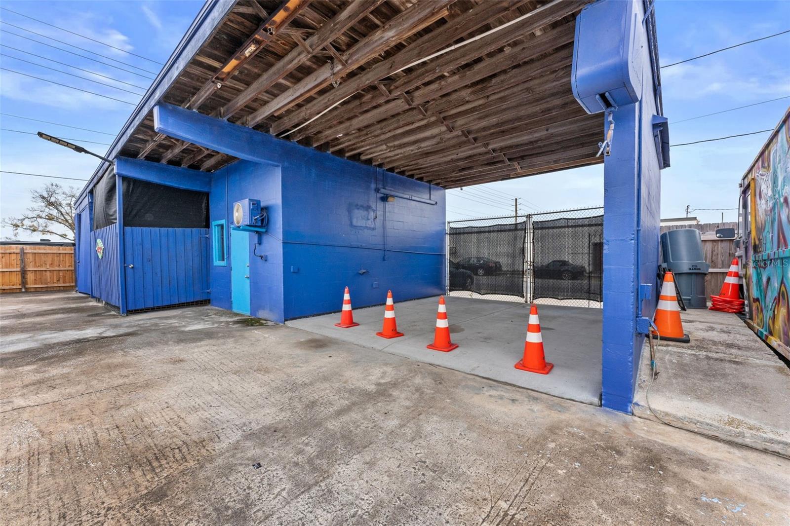 Image 10 of 38 For 701 49th Street S