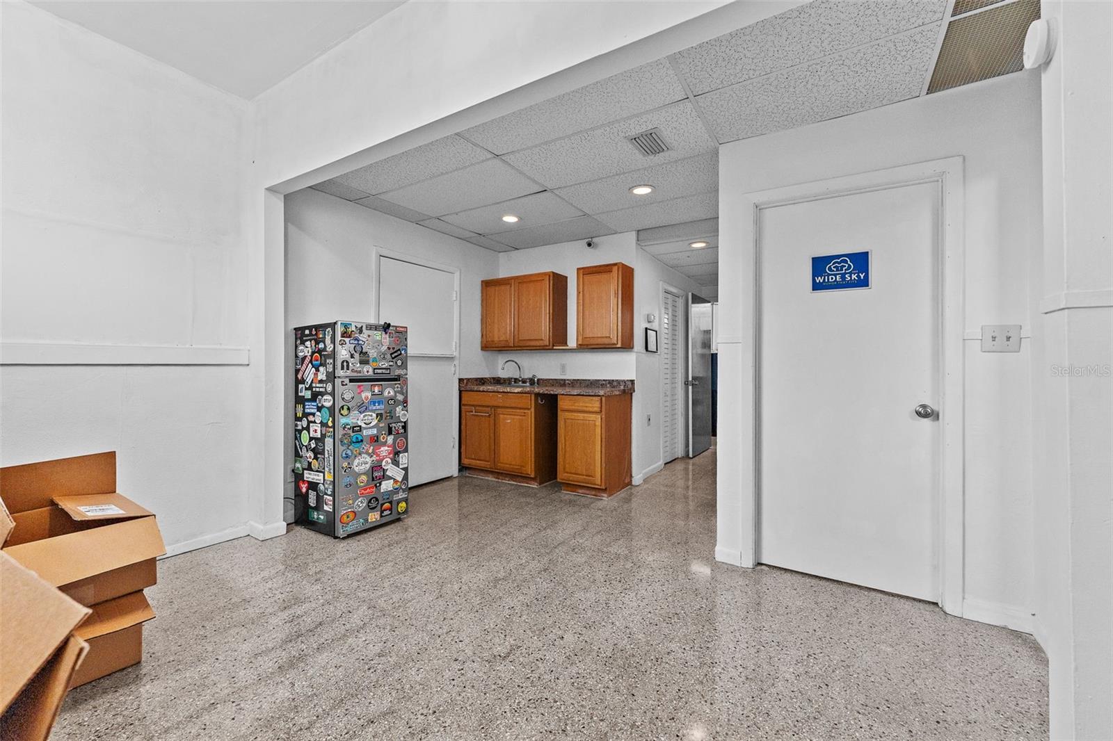 Image 15 of 38 For 701 49th Street S