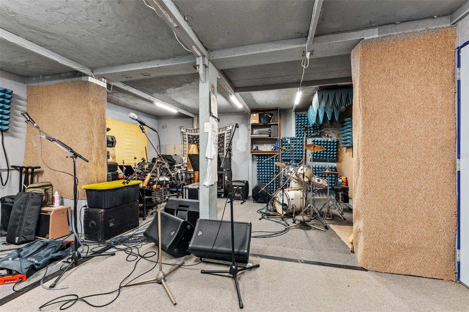 Image 30 of 38 For 701 49th Street S