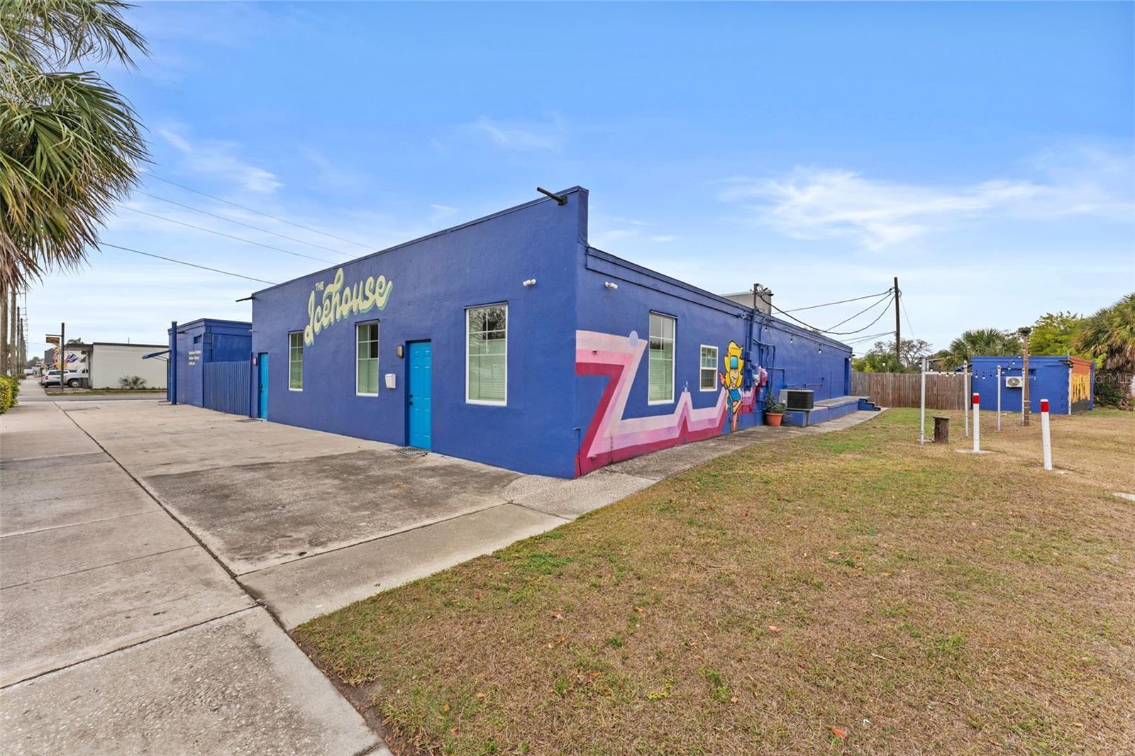 Image 5 of 38 For 701 49th Street S