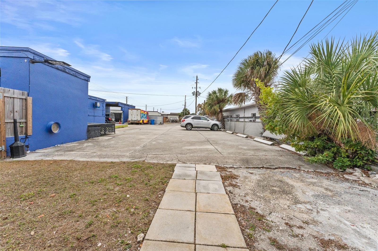 Image 8 of 38 For 701 49th Street S