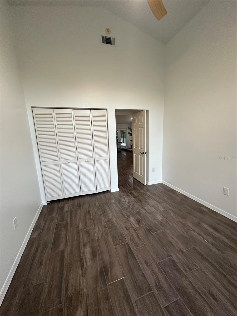 Image 16 of 30 For 2901 50th Place E