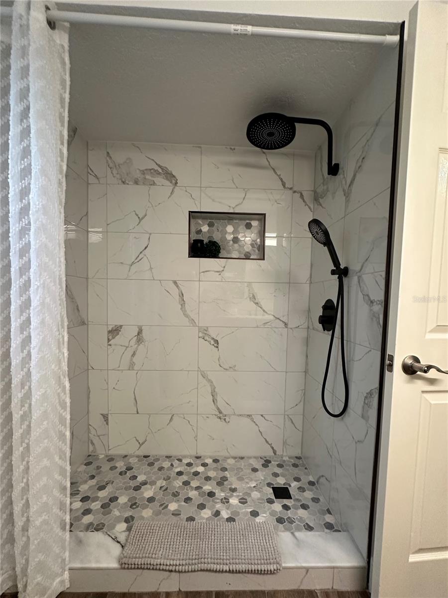 Image 18 of 30 For 2901 50th Place E