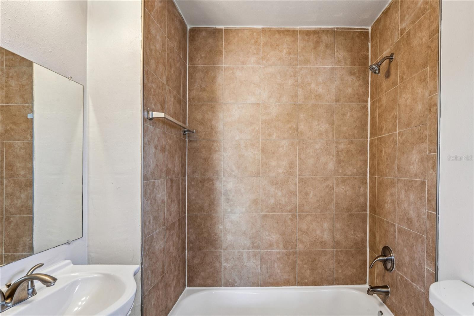 Image 11 of 23 For 1429 Spring Lane