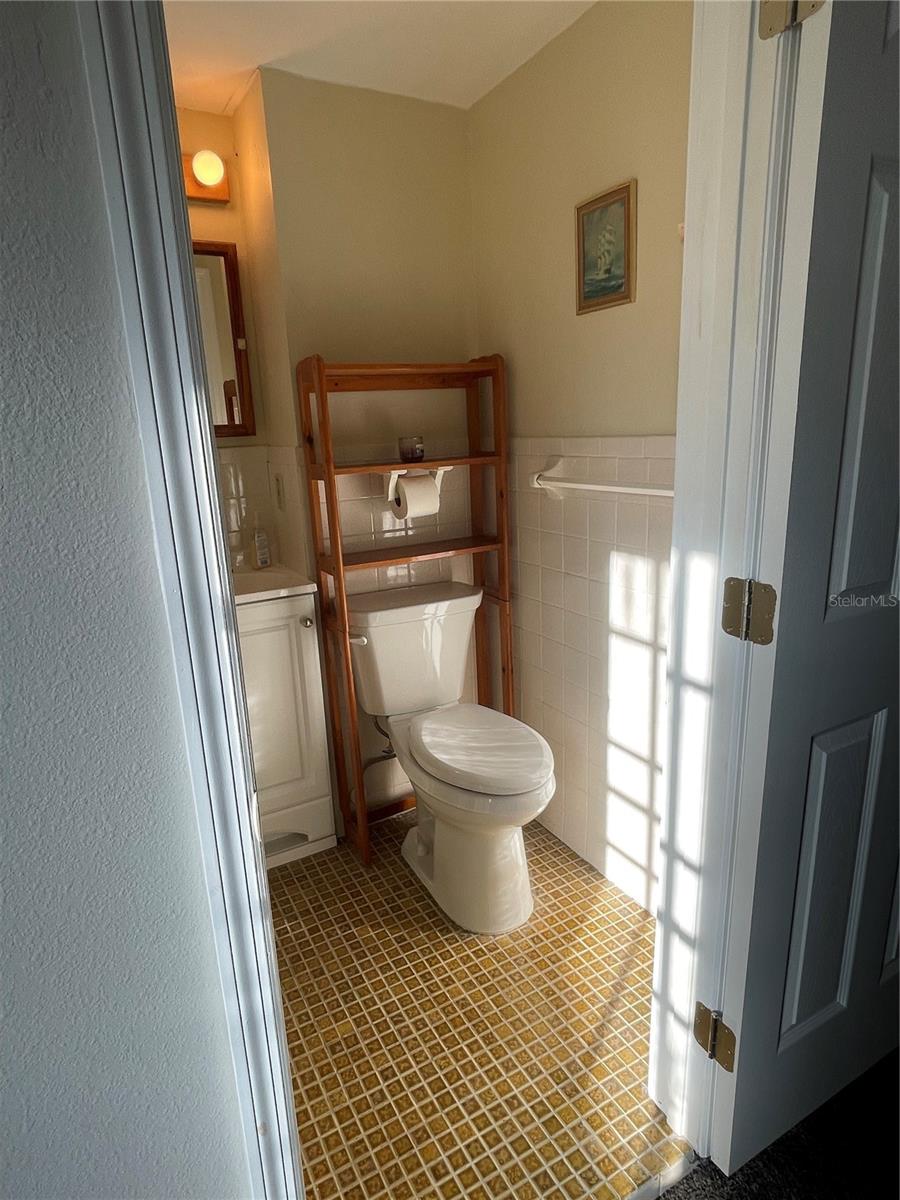 Image 12 of 22 For 7601 Hatteras Drive