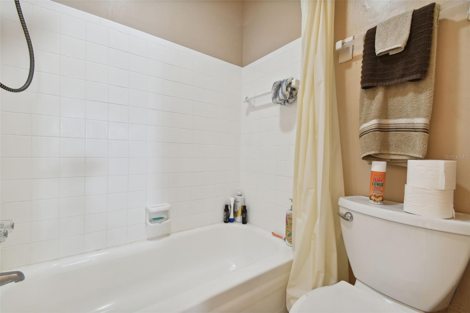 Image 15 of 30 For 113 Seahorse Drive Se A