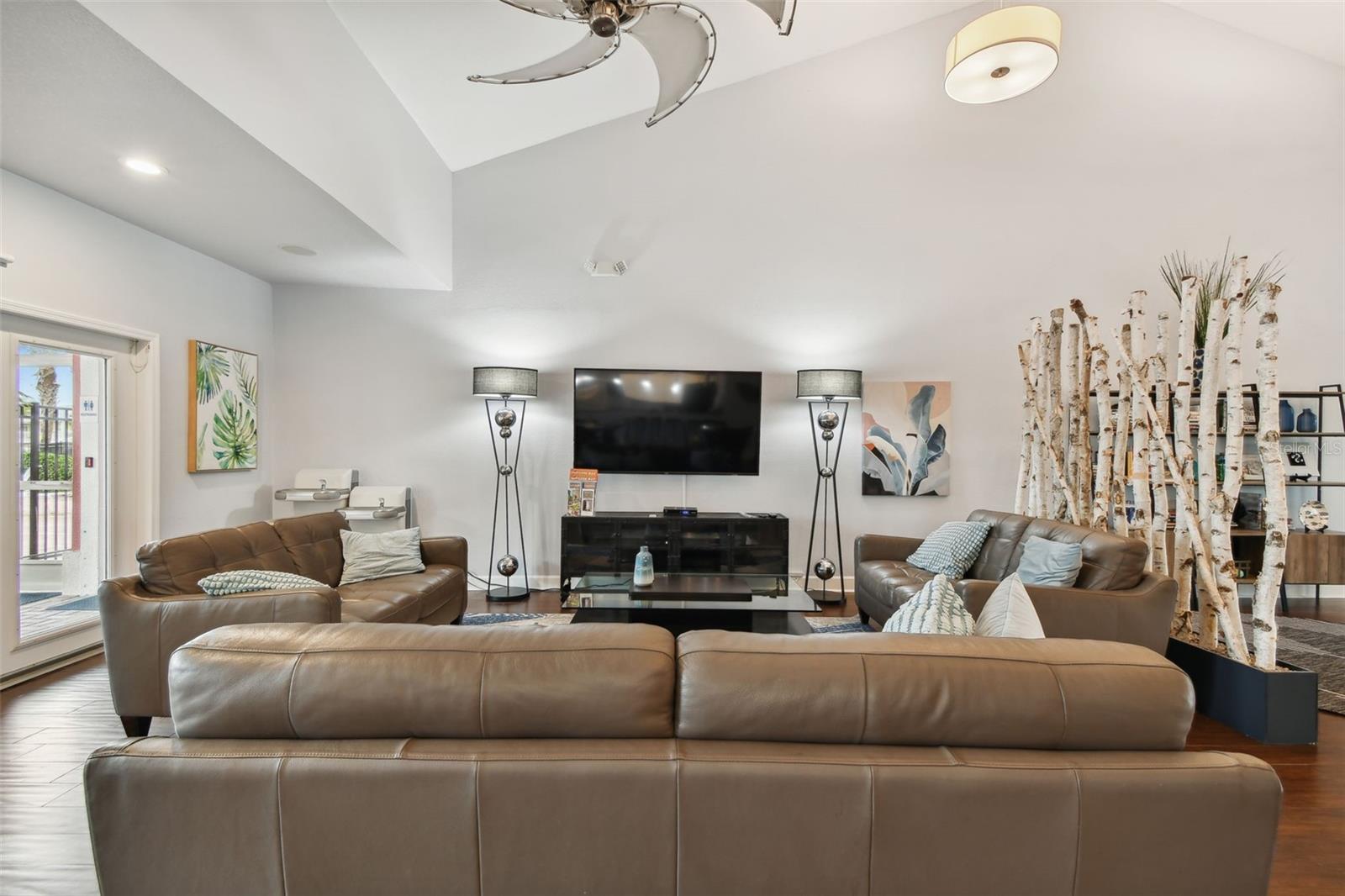 Image 19 of 30 For 113 Seahorse Drive Se A