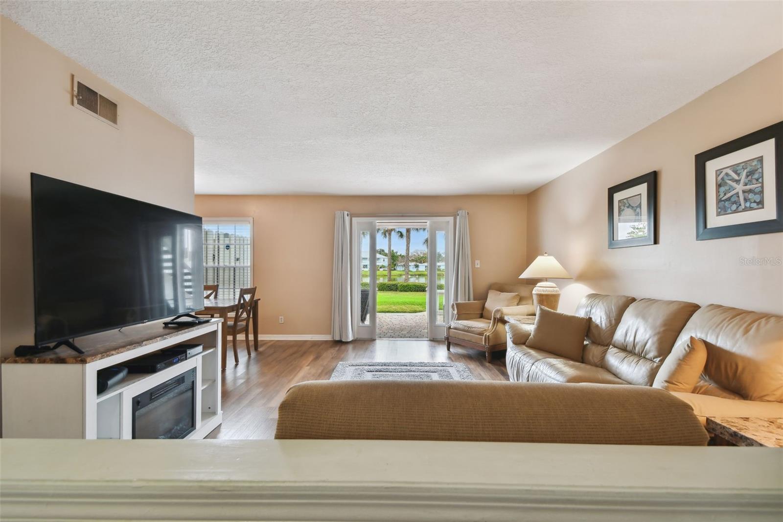 Image 4 of 30 For 113 Seahorse Drive Se A