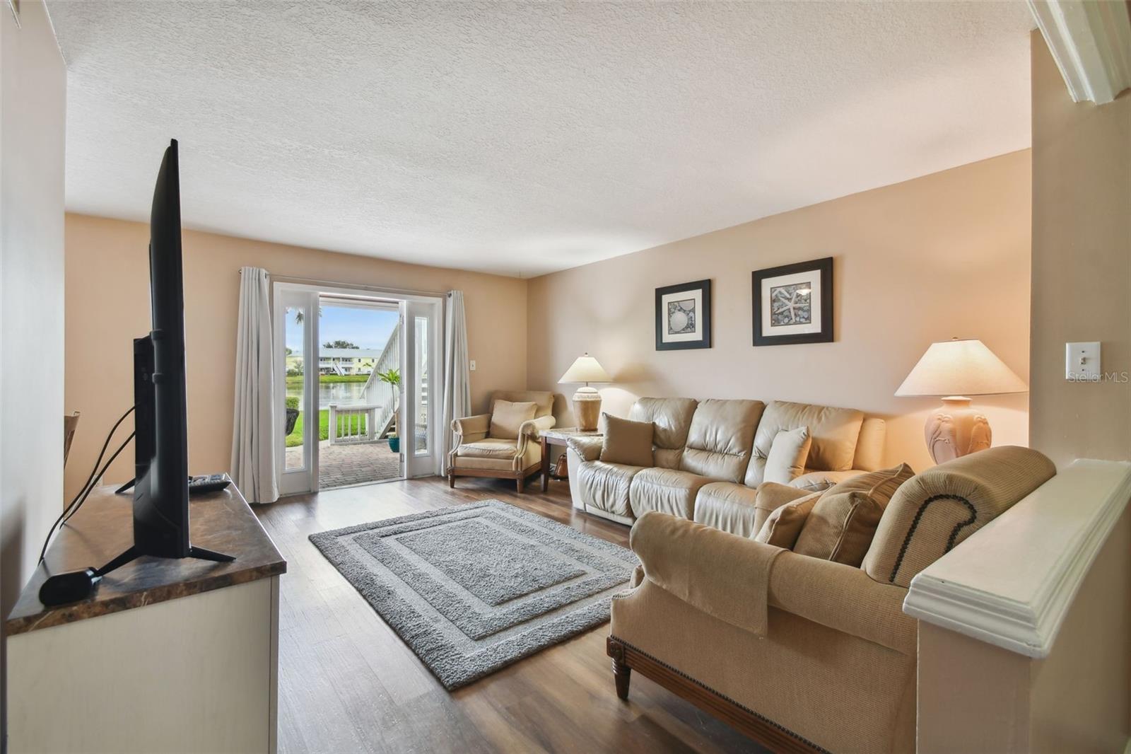 Image 5 of 30 For 113 Seahorse Drive Se A