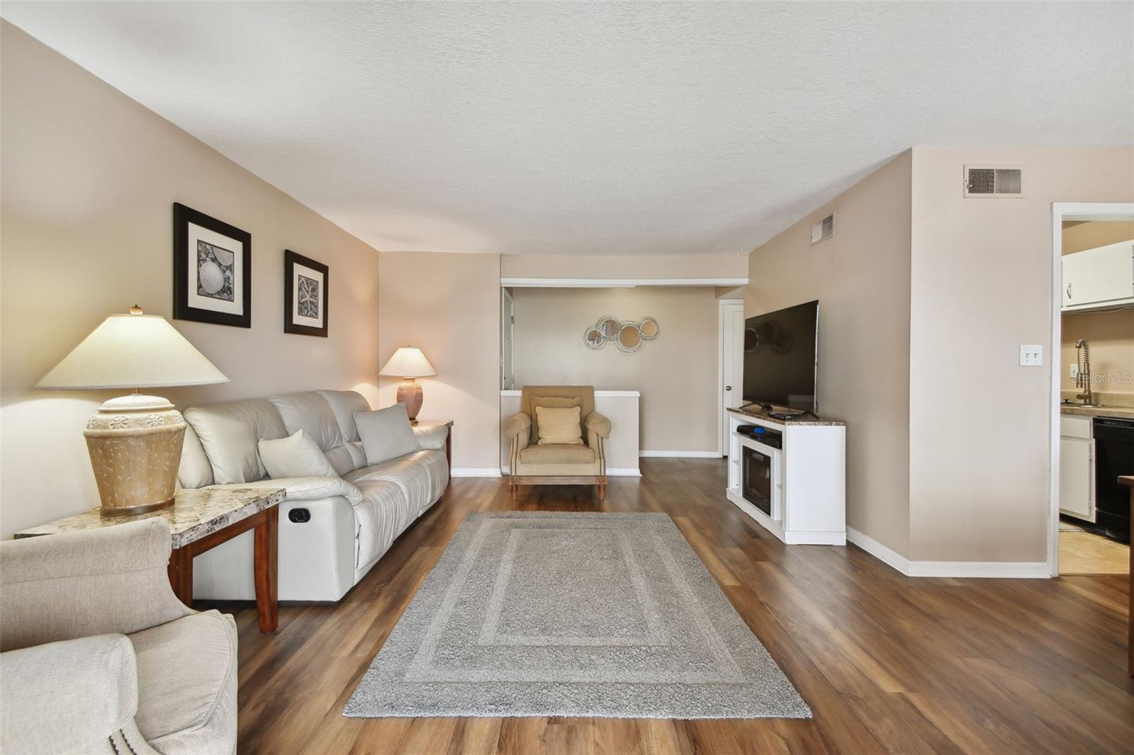 Image 6 of 30 For 113 Seahorse Drive Se A