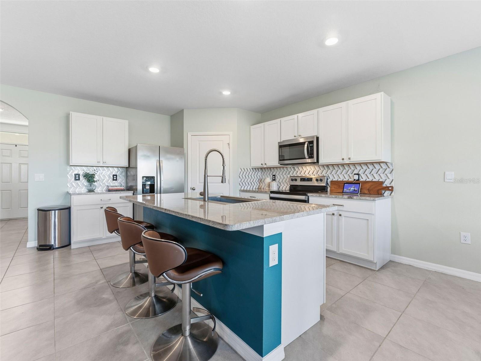 Image 15 of 55 For 32577 Kobuk Valley Avenue