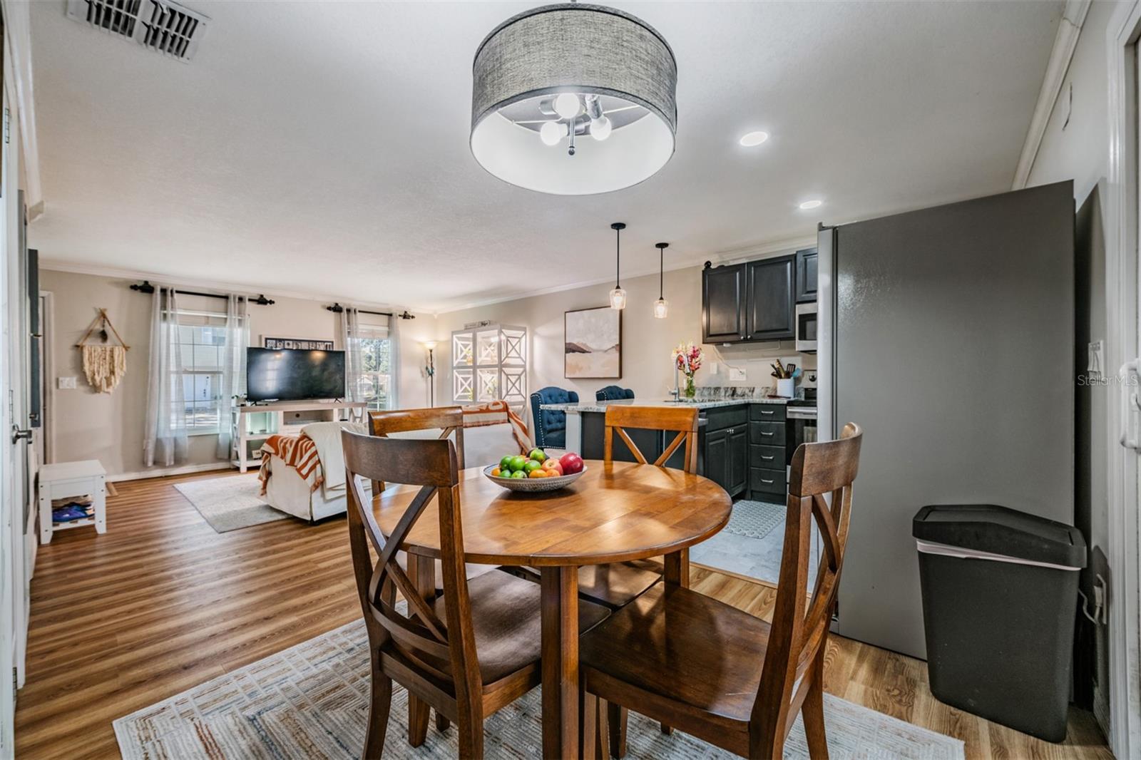 Image 11 of 34 For 611 Saint Henry Drive