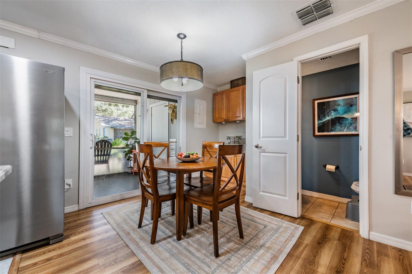 Image 12 of 34 For 611 Saint Henry Drive