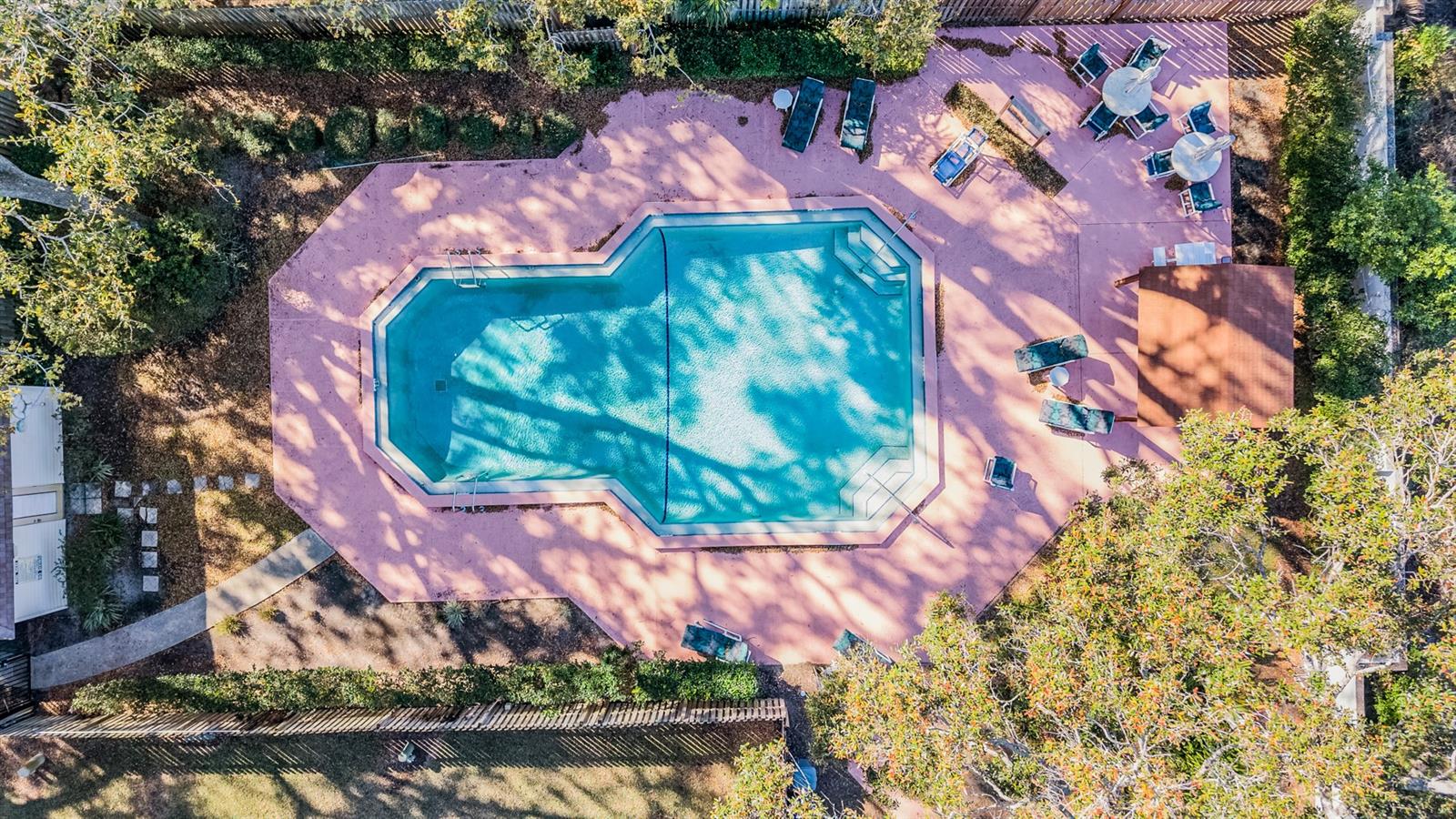 Image 29 of 34 For 611 Saint Henry Drive