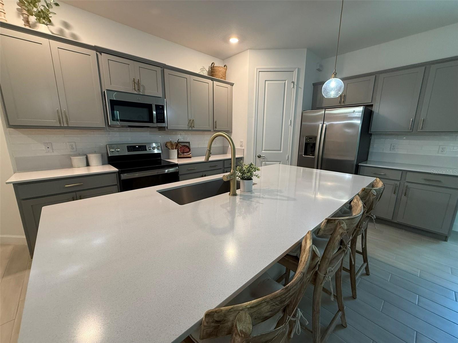 Image 19 of 32 For 6116 Stonecrest Court