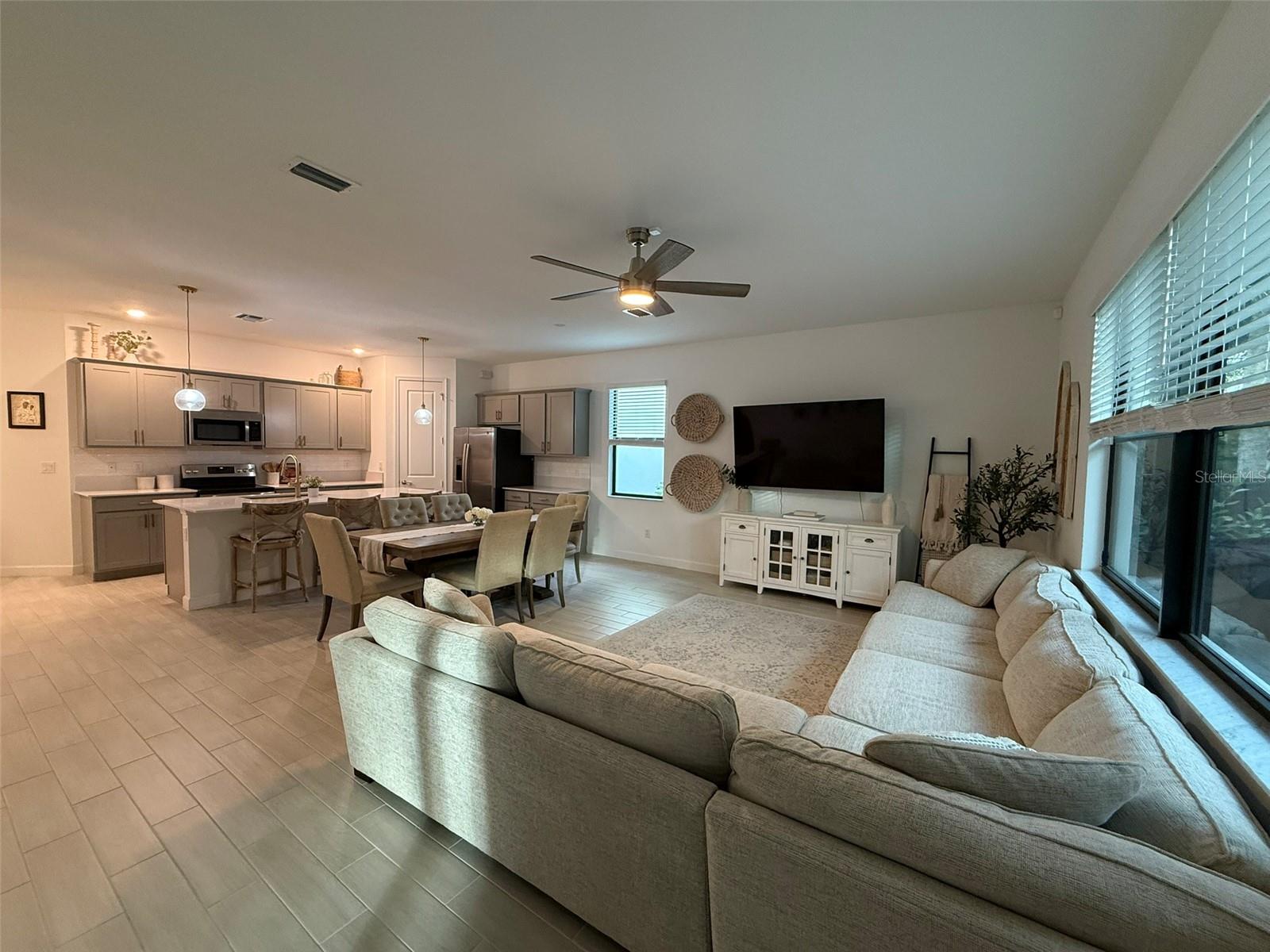 Image 27 of 32 For 6116 Stonecrest Court