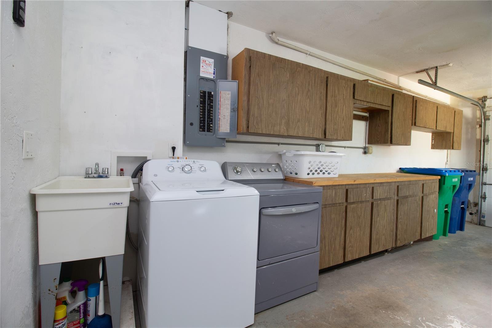 Image 19 of 27 For 6575 Green Valley Drive