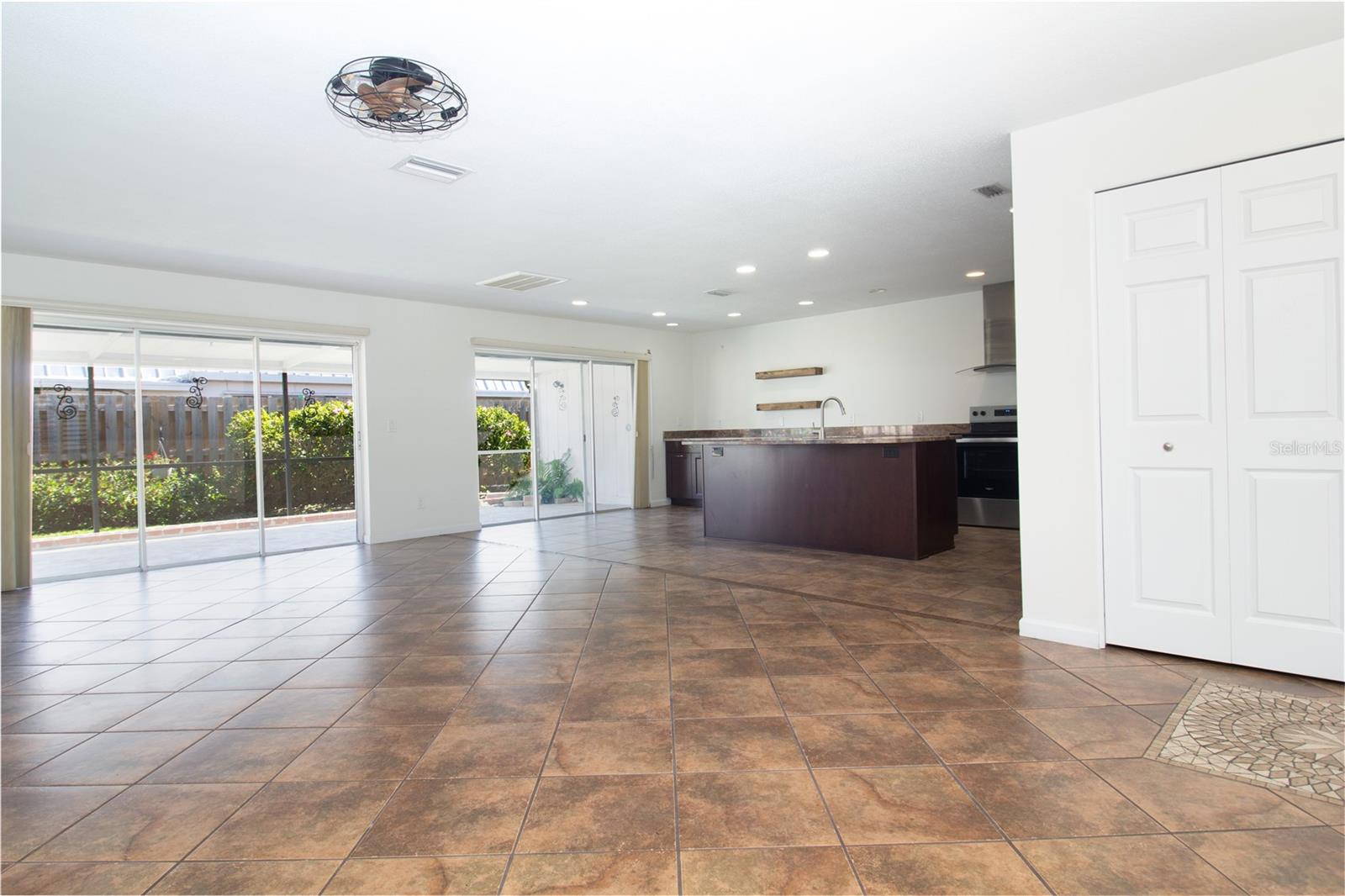 Image 4 of 27 For 6575 Green Valley Drive