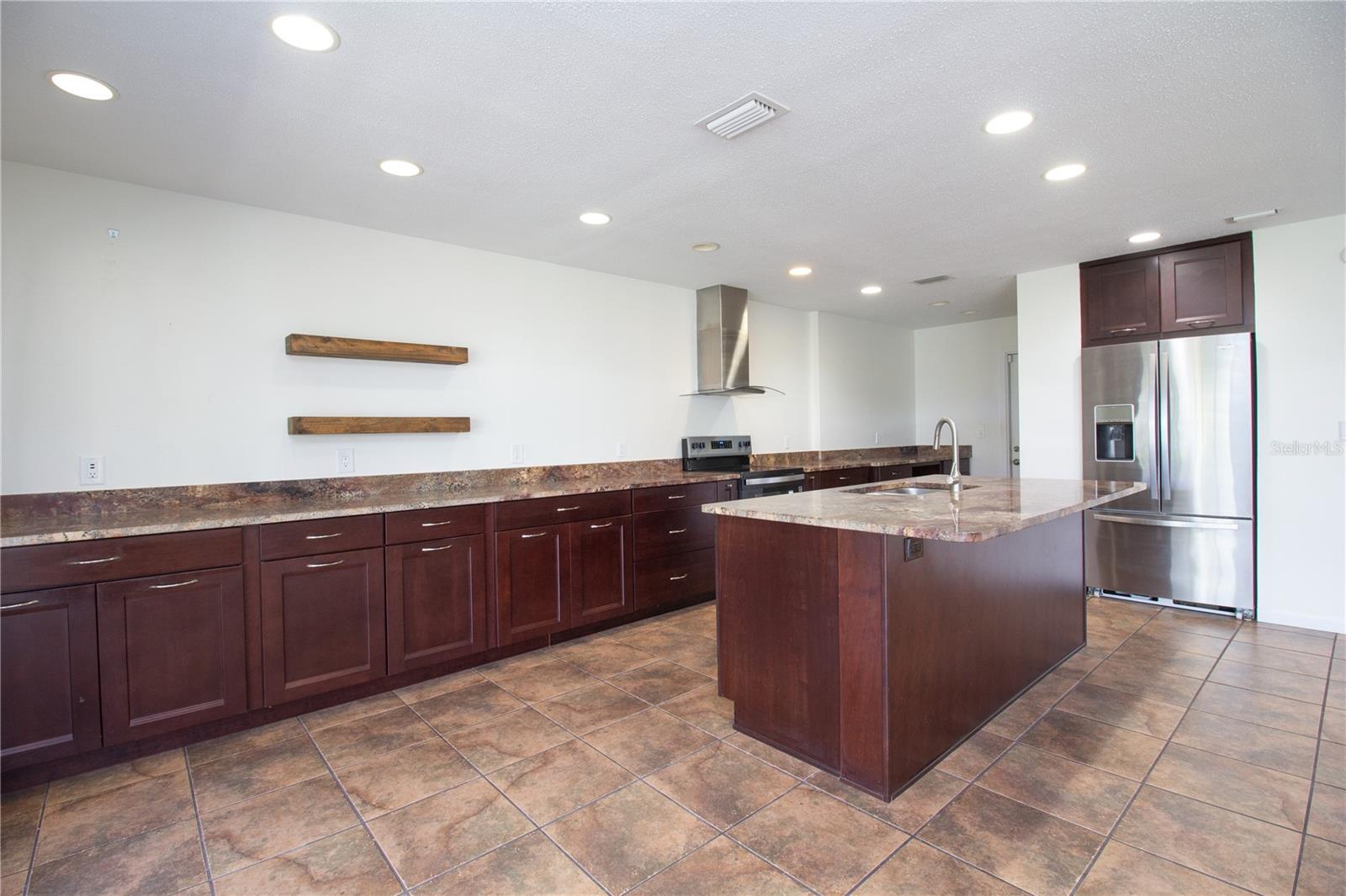 Image 5 of 27 For 6575 Green Valley Drive