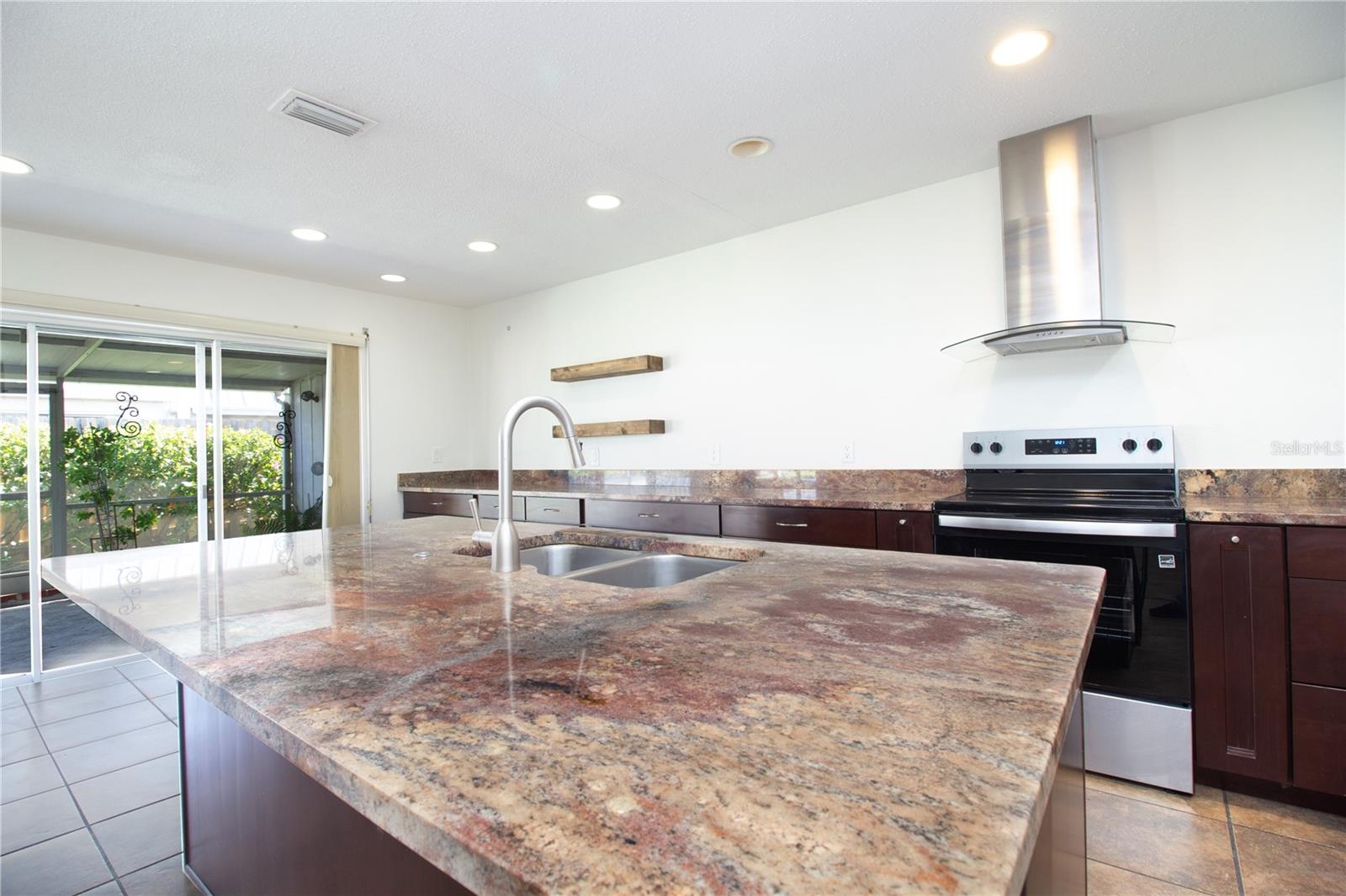 Image 6 of 27 For 6575 Green Valley Drive