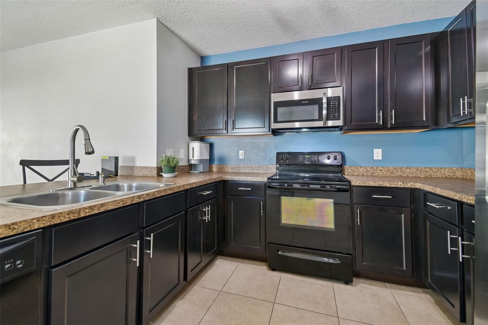 Image 10 of 55 For 10104 Hawk Storm Avenue