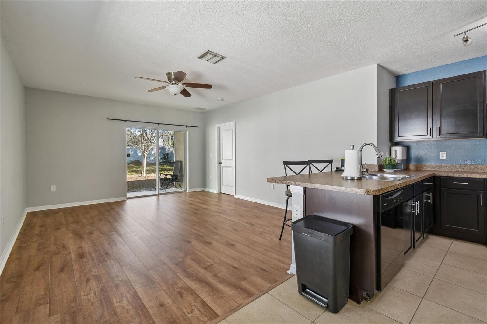 Image 14 of 55 For 10104 Hawk Storm Avenue