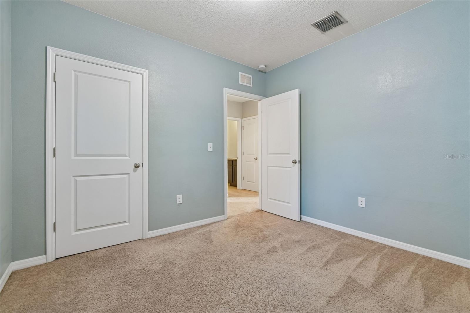 Image 29 of 55 For 10104 Hawk Storm Avenue