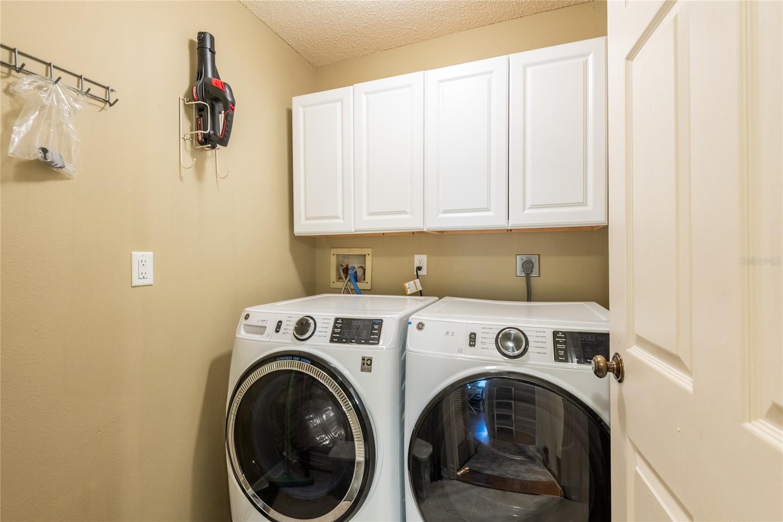 Image 13 of 28 For 1801 Lake Road 11d