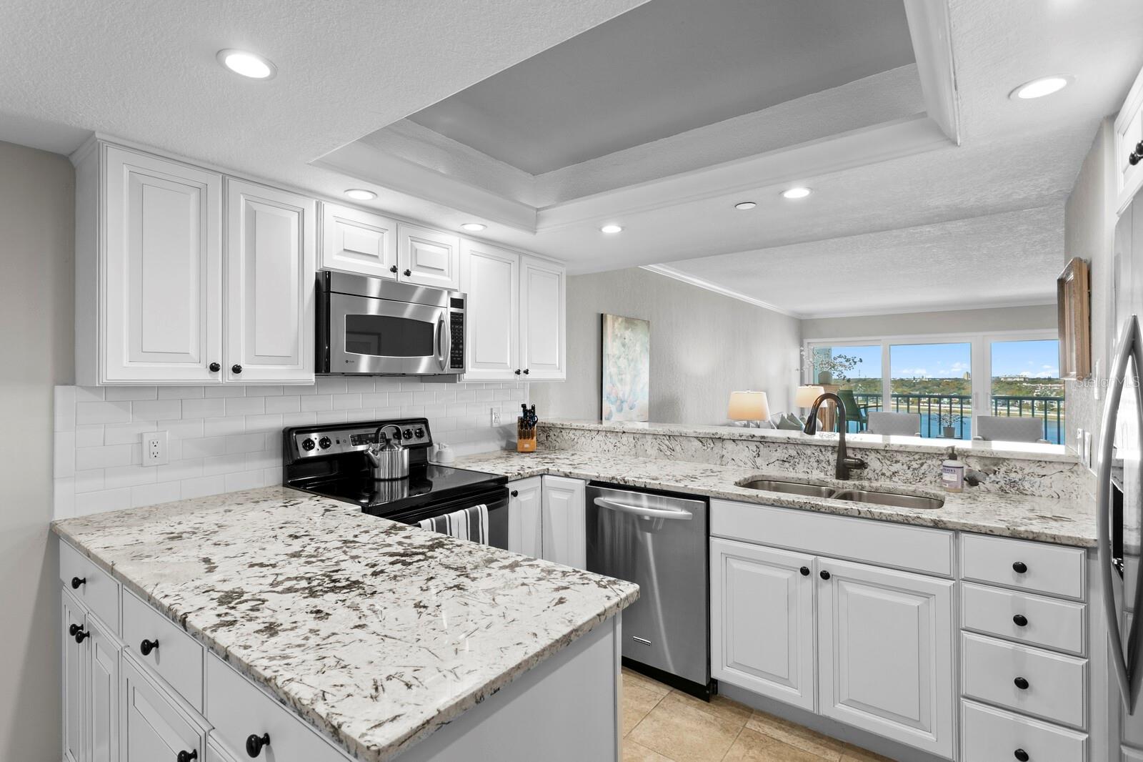 Image 19 of 85 For 2 Adalia Avenue 1002