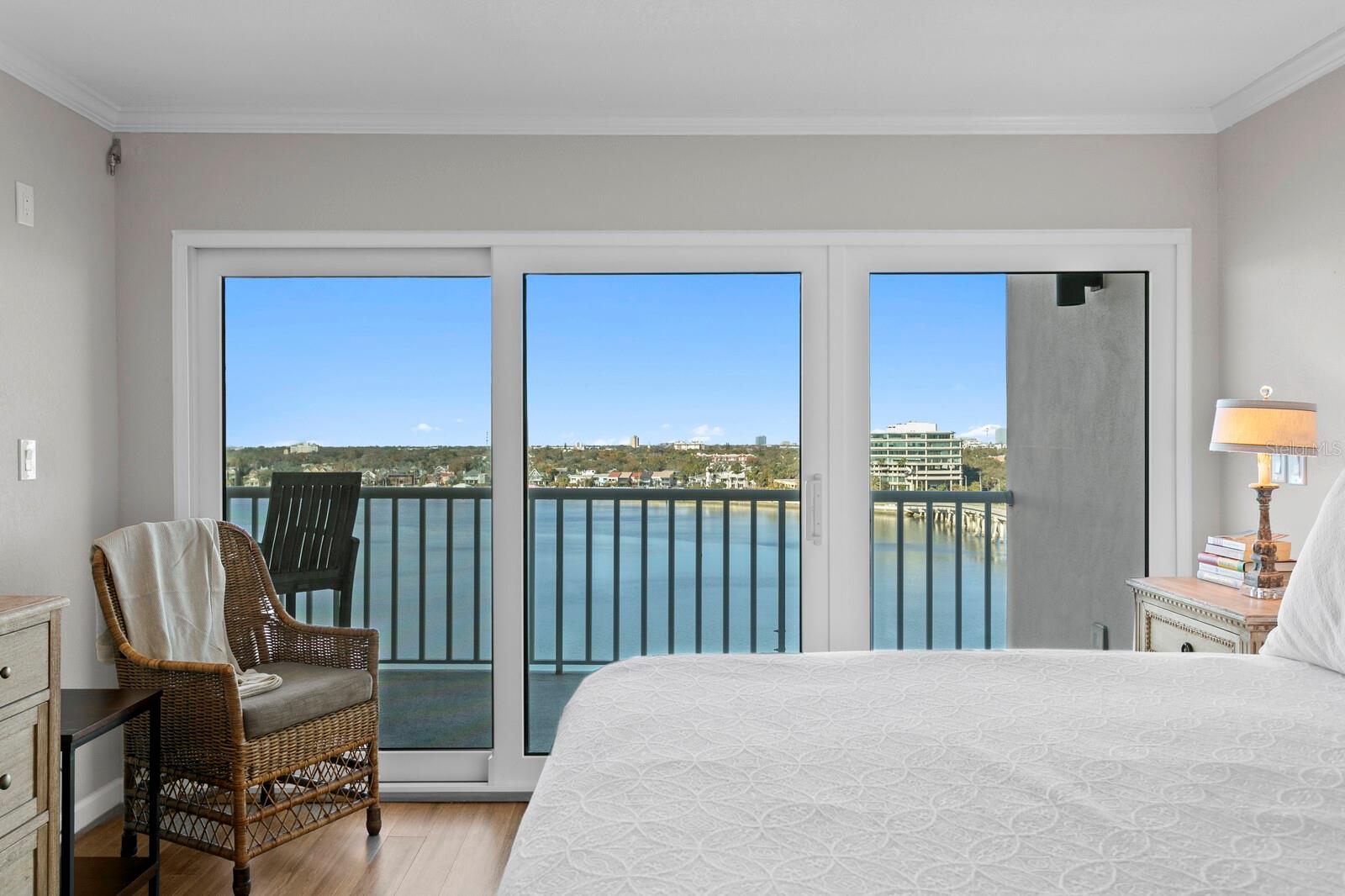 Image 25 of 85 For 2 Adalia Avenue 1002