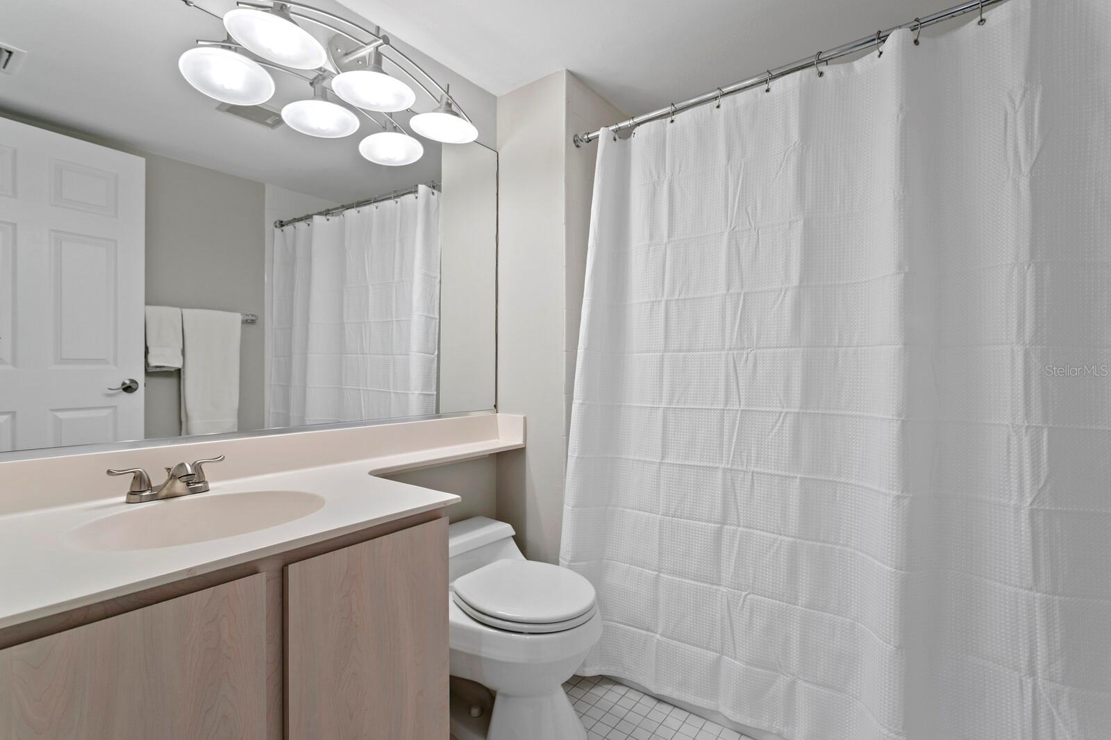 Image 33 of 85 For 2 Adalia Avenue 1002