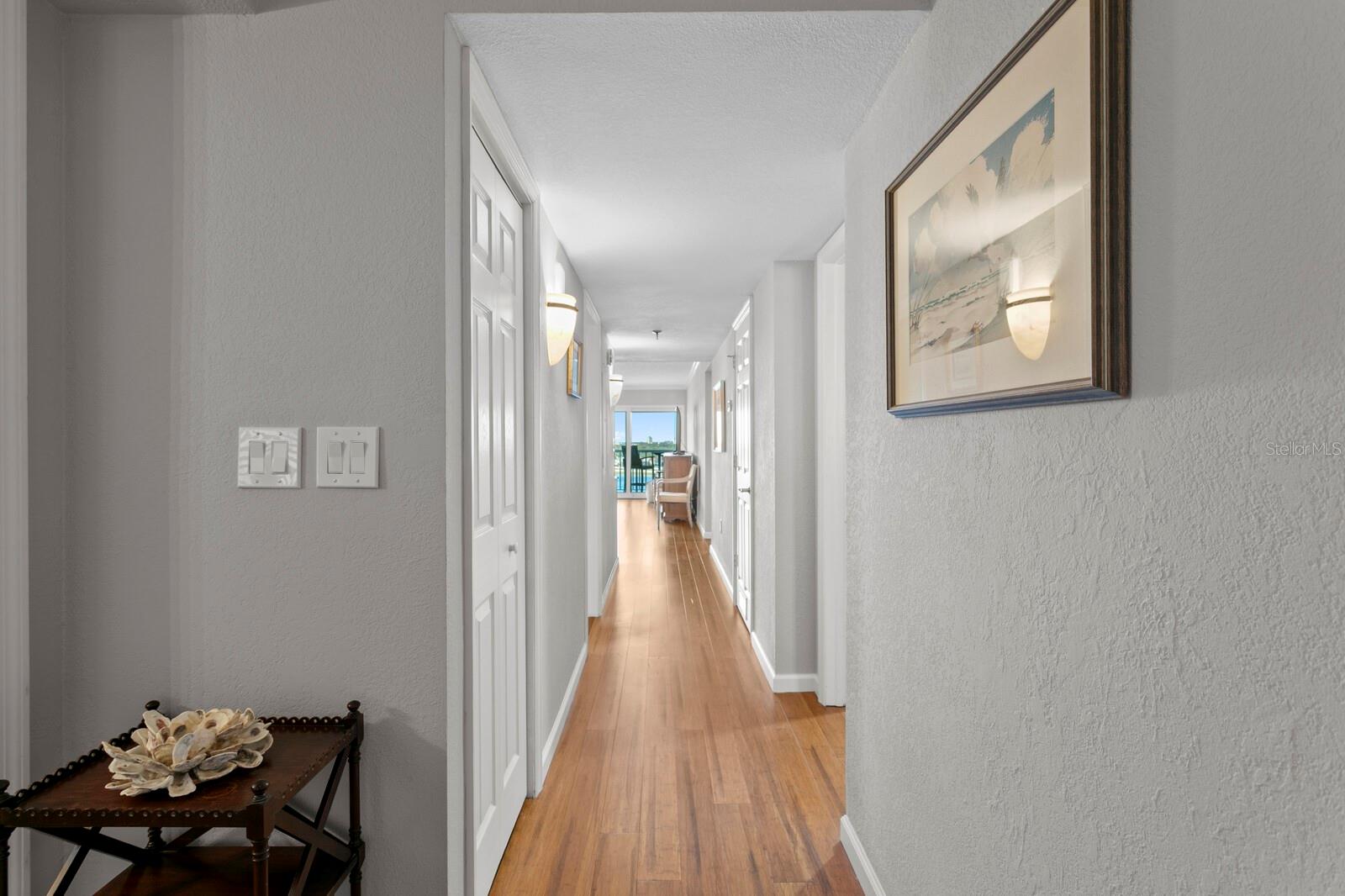 Image 4 of 85 For 2 Adalia Avenue 1002