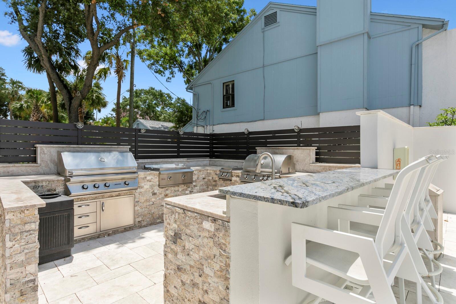 Image 48 of 85 For 2 Adalia Avenue 1002