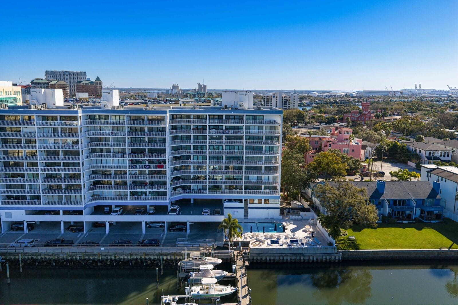 Image 56 of 85 For 2 Adalia Avenue 1002