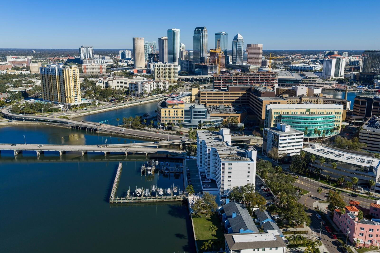 Image 58 of 85 For 2 Adalia Avenue 1002