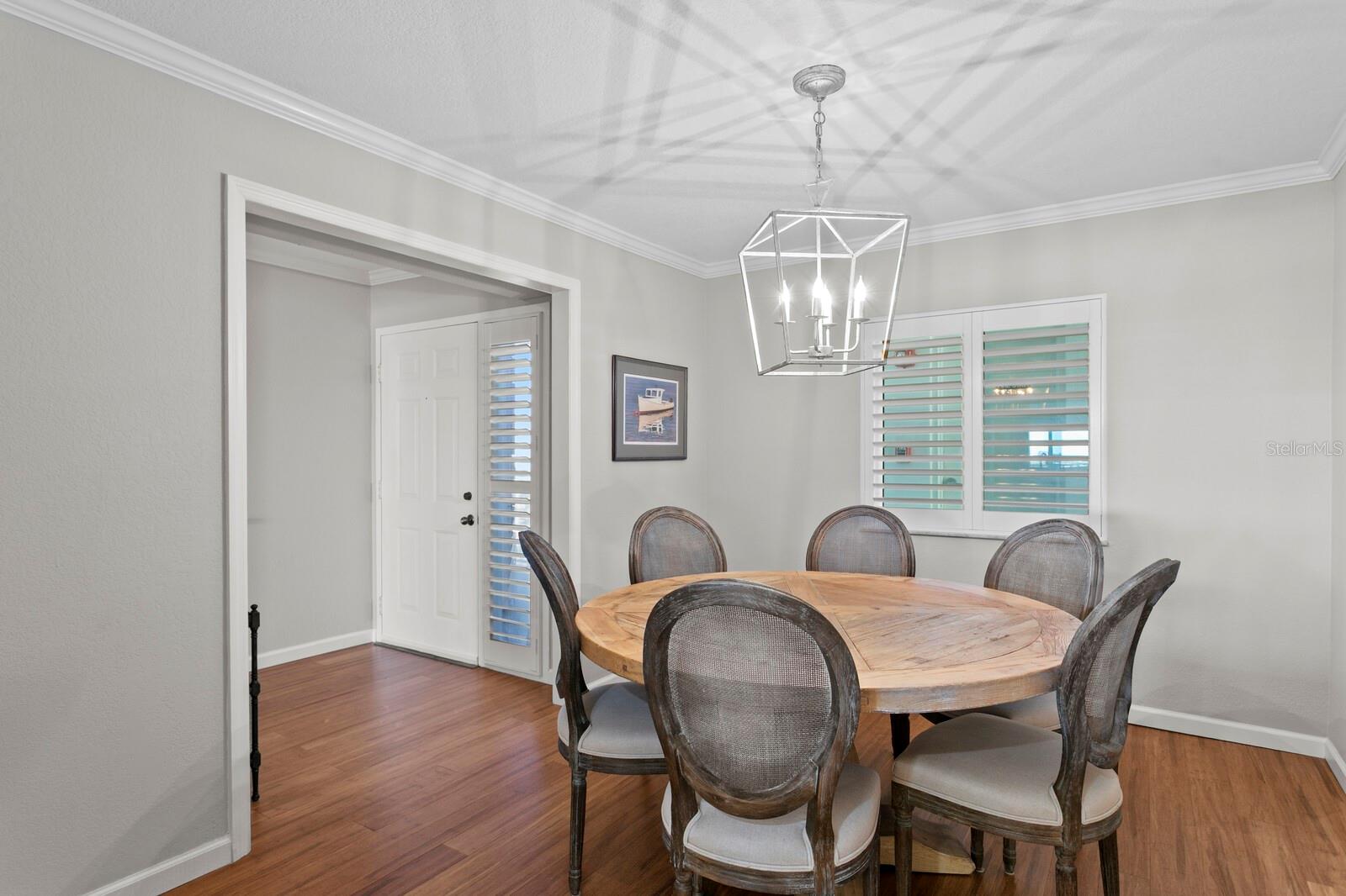 Image 6 of 85 For 2 Adalia Avenue 1002