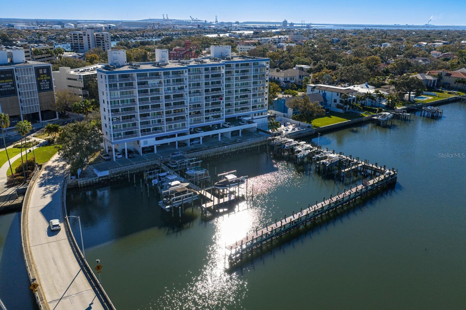 Image 76 of 85 For 2 Adalia Avenue 1002