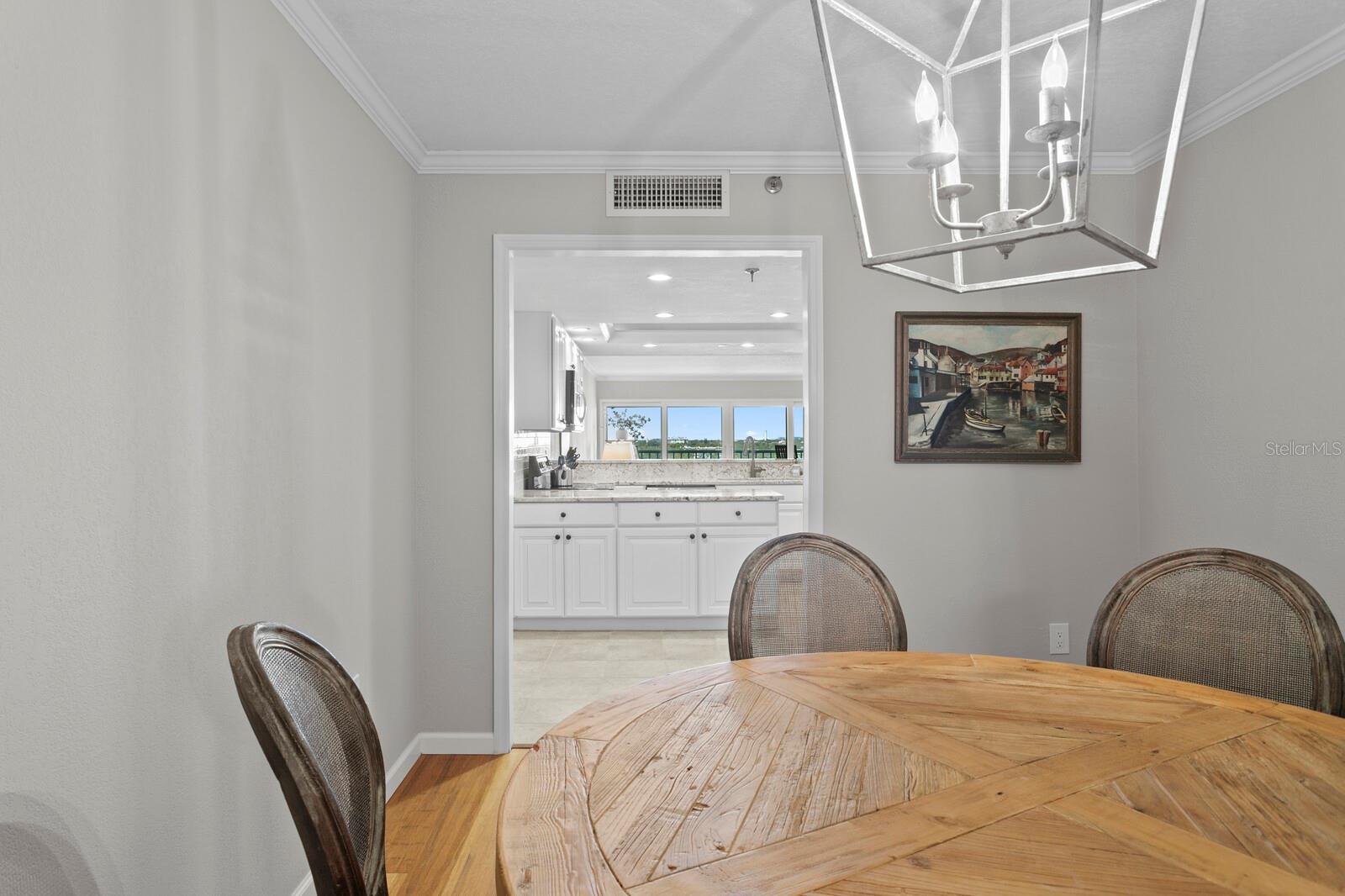 Image 8 of 85 For 2 Adalia Avenue 1002