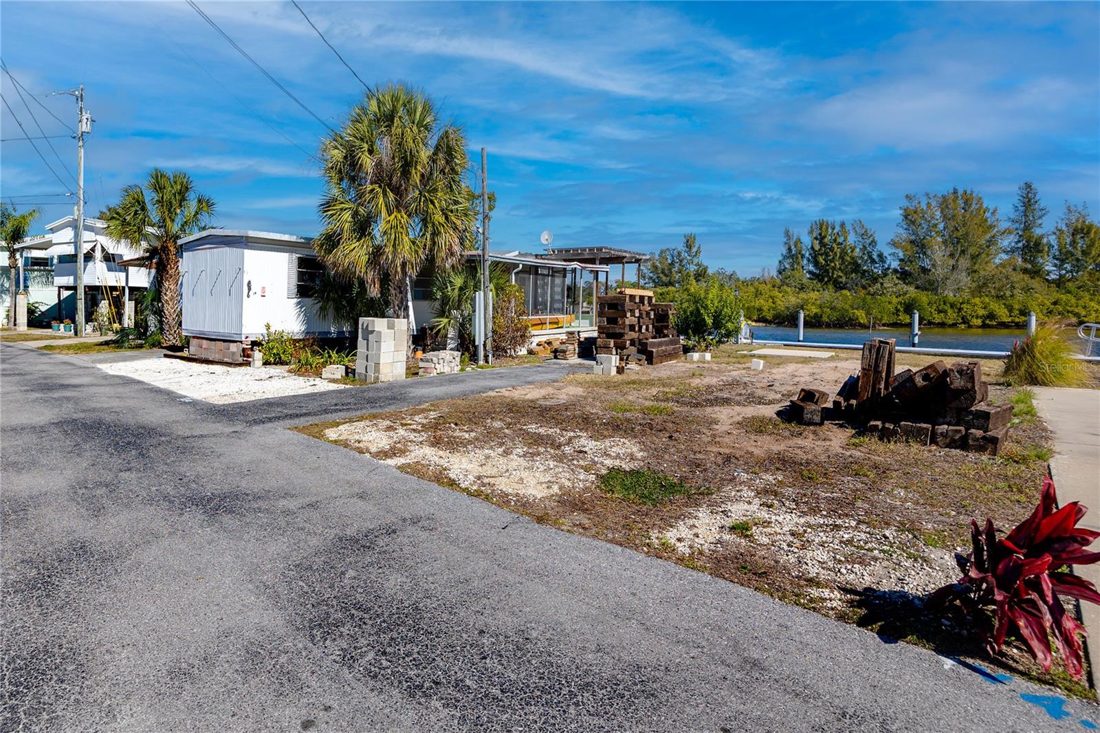 Image 13 of 29 For 800 Chesapeake Drive 13