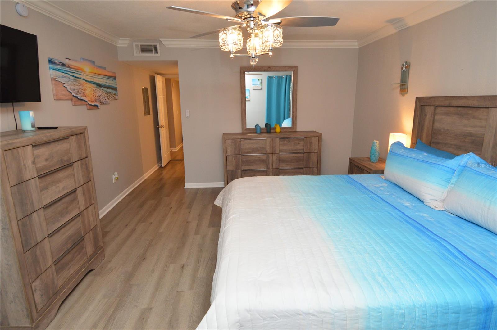 Image 43 of 100 For 4908 38th Way S 501