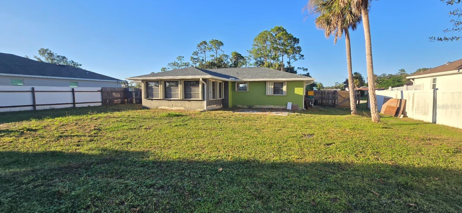 Image 16 of 16 For 1174 Victoria Avenue