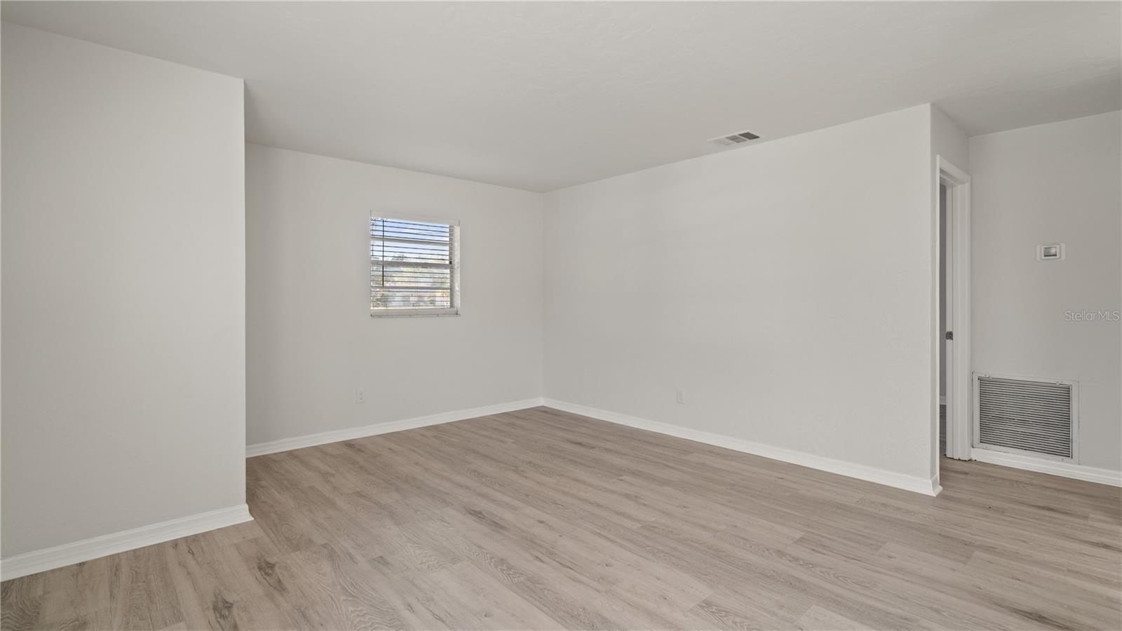 Image 10 of 65 For 3413 Masters Avenue